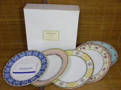 NARUMI　ケーキセット