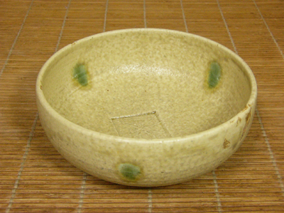 加藤�ﾀ作　黄瀬戸鉢2